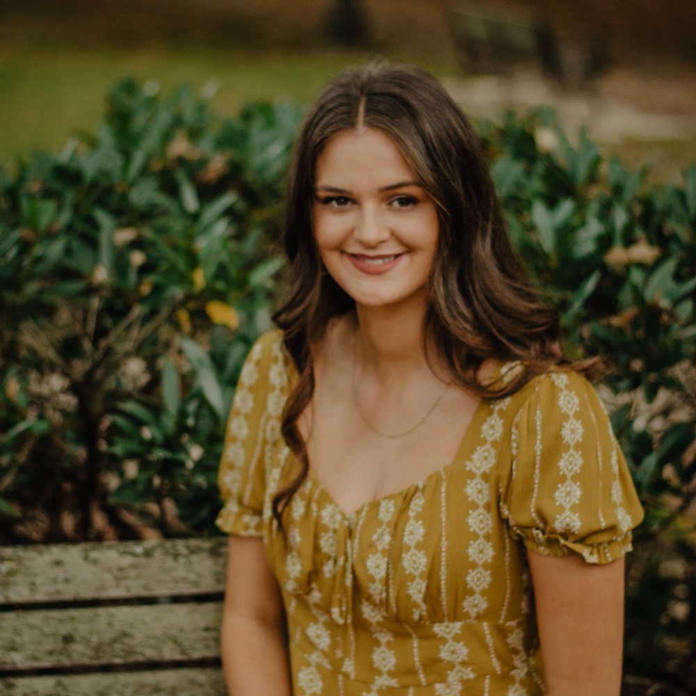 Meet your Posher, Demi
